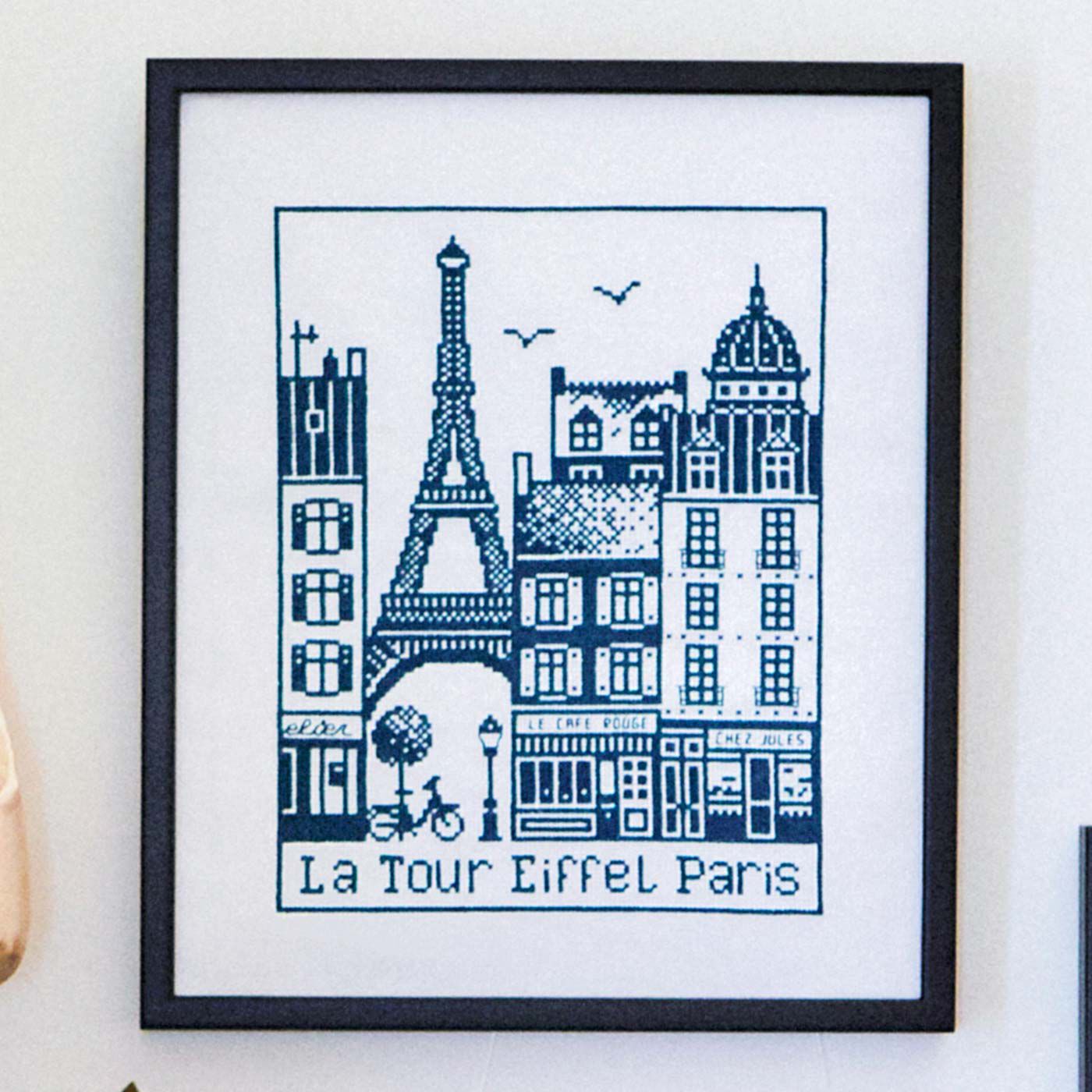 クチュリエ|パリの街並みをモノクロームで描くクロスステッチ|La Tour Eiffel：エッフェル塔