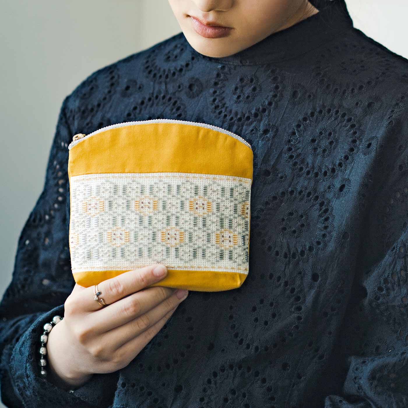 Couturier|【タイプが選べる】連続模様を刺し描く　ビーズきらめく　和の布小物