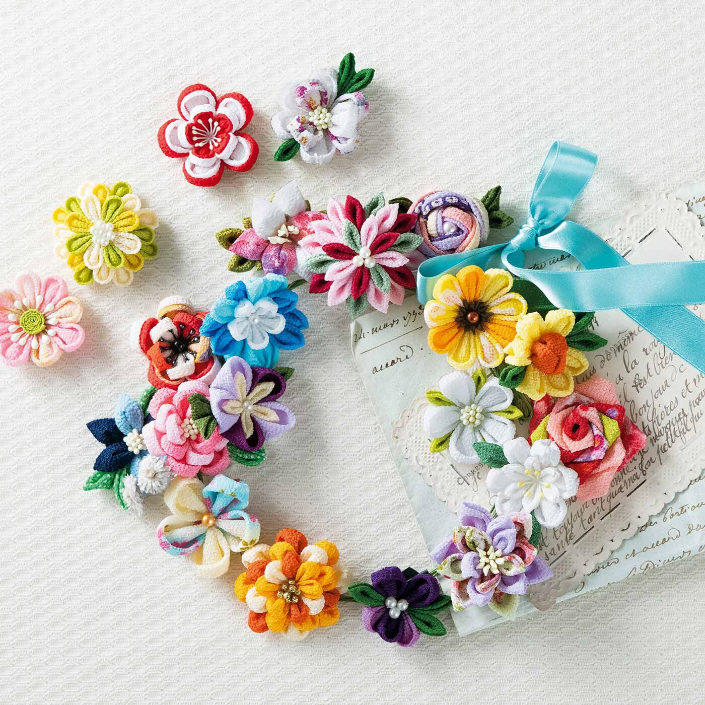 Couturier|小さな一輪に個性がキラリ つまみ細工の花図鑑の会