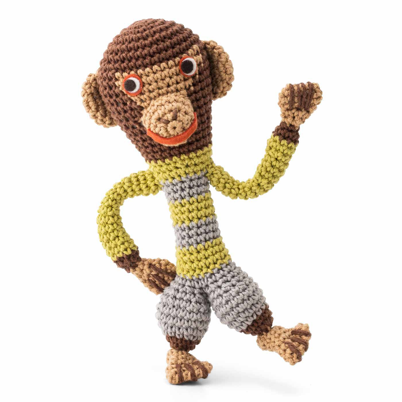 クチュリエ|フランス生まれのヴィラージュ仲間 ChibiRuさんのかぎ針編みぐるみの会|チンパンジーのマエル いたずら大好き。いつも誰かをからかっては、ぴょこたんと逃げていく。