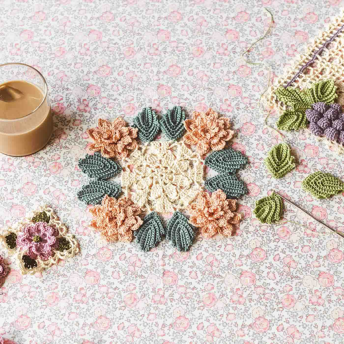 美品】かわいいレース編み 可憐な花摘みブーケ かぎ針編み