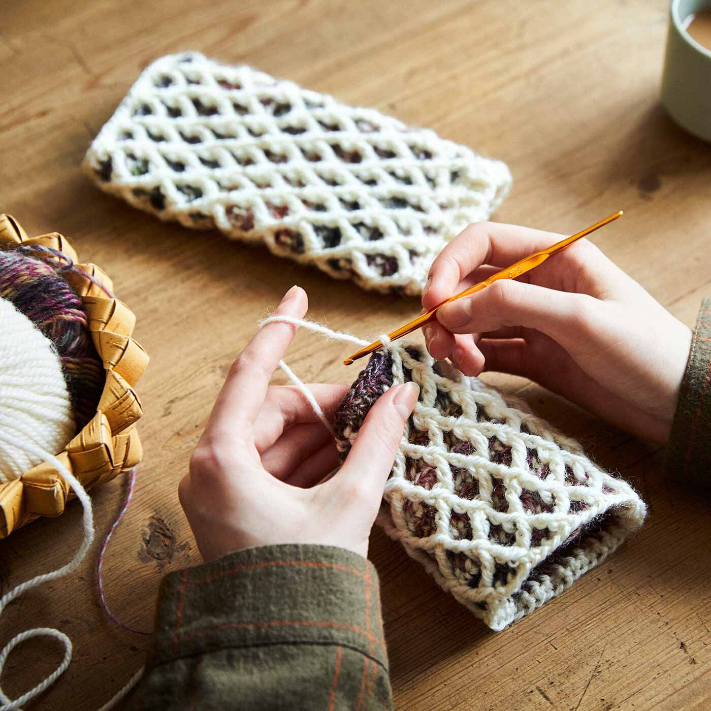 クチュリエ|毛糸で編んで謎解き気分　よくばりかぎ針手ぶくろの会