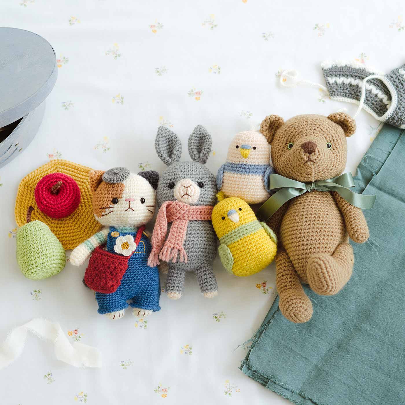 フェリシモ　クチュリエ　玉編み　かぎ針編みバッグ　編み物　キット クチュリエ ぽこぽこ玉編みに夢中 持ってるだけであたたか気分のかぎ針