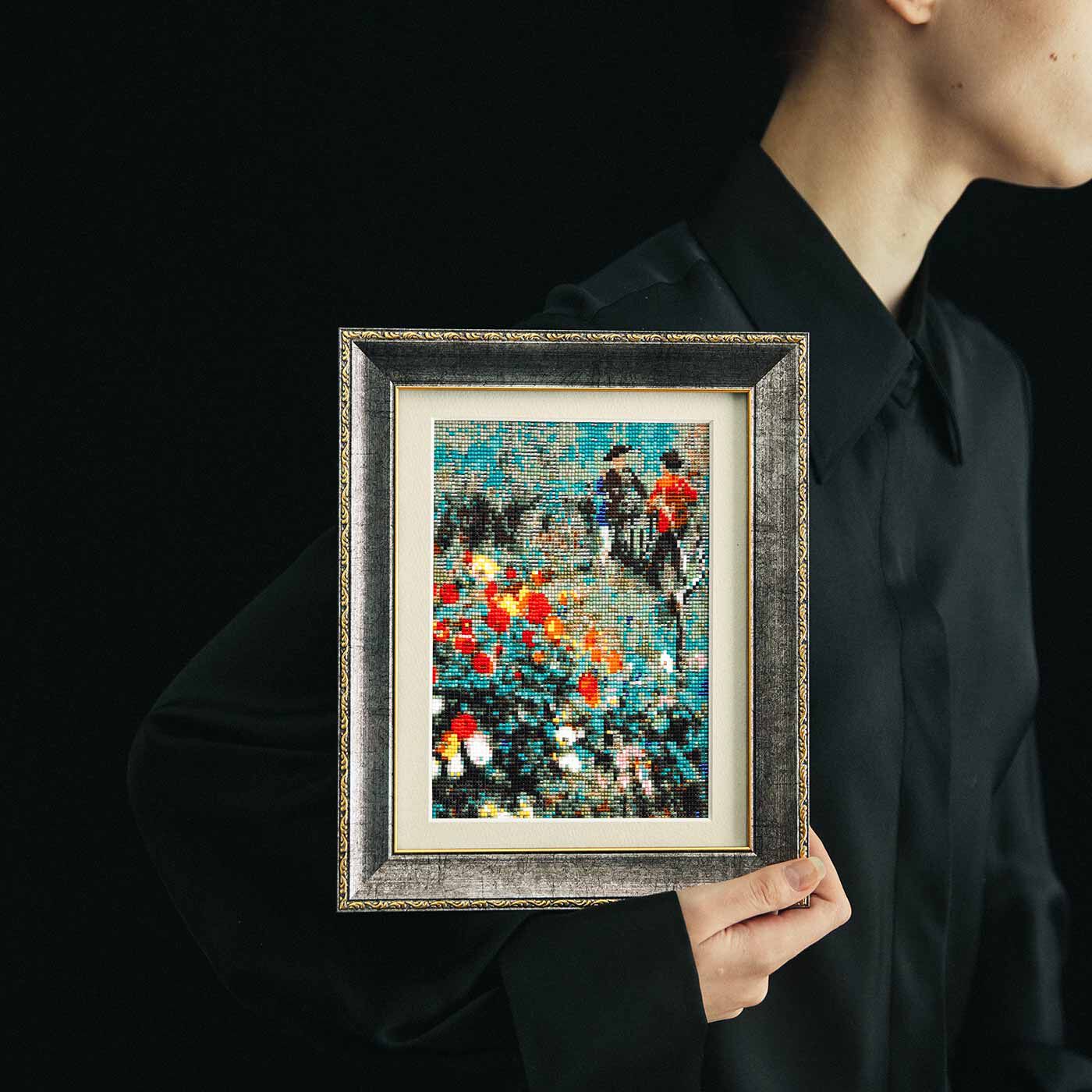 Couturier[クチュリエ]|ビーズ織りの モネ・ルノワール・ゴッホ 印象派の巨匠が愛した フランスの街角名画の会|モンマルトル・コルトー通りの庭（ルノワール作）　パリの右岸18区にある小高い丘の上に位置するモンマルトル。19世紀から20世紀にかけて「芸術家たちの村」として栄えたこの土地に、ルノワールは1875年に移り住みアトリエを構えます。近くには、草花が生い茂る美しい庭園や若き芸術家が集まる舞踏場があり、『コルトー通りの庭』のほか、『ムーラン・ド・ラ・ギャレットの舞踏会』『ブランコ』などの傑作を手がけました。