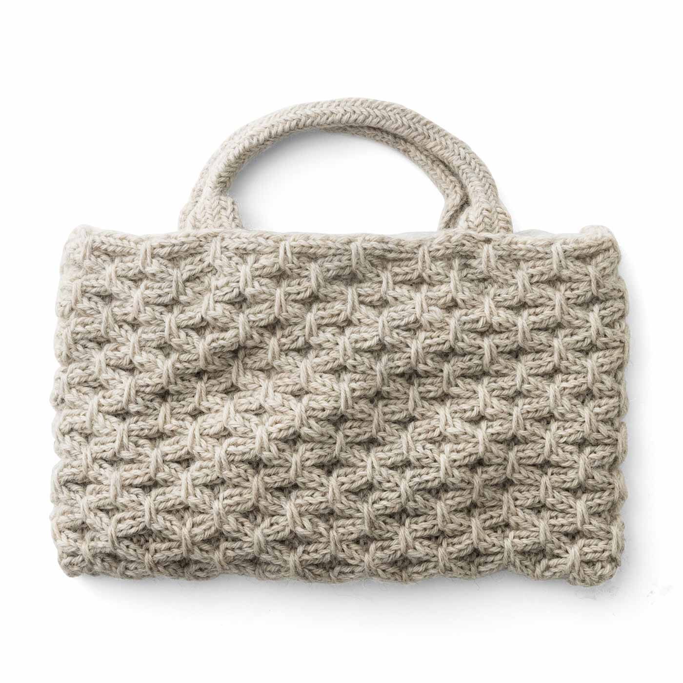 クチュリエ|毛糸で編んで謎解き気分 手ごたえ棒針編みバッグの会|束ねるように編むスモッキング風バッグ