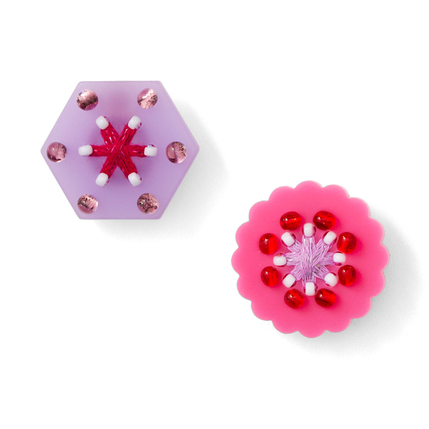 Couturier[クチュリエ]|新感覚！ ビーズが穴にすっぽりハマる ポップで軽やかなアクリルアクセサリーの会|イヤリング〈感覚的〉