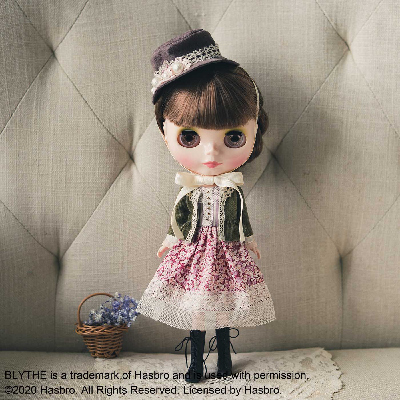 クチュリエ|お人形さんのためのちいさなファブリック　アンティークセット|スタイリングの一例　※ドールと一部の素材や小物は、セット内容に含まれません。