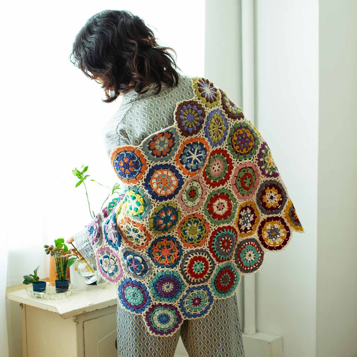 編んで広がるカラフルパターン 万華鏡みたいなかぎ針編みモチーフの会 ...