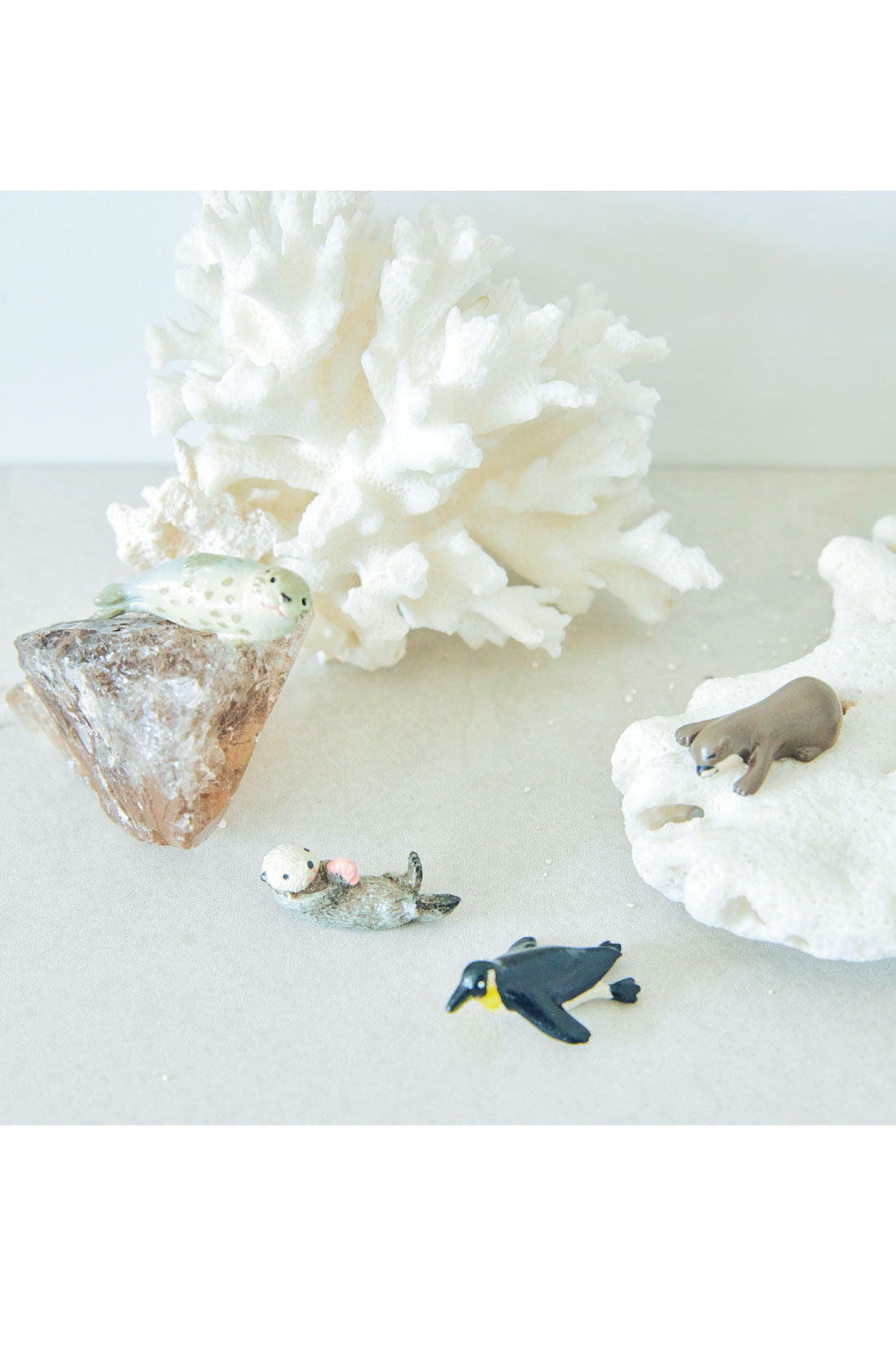 Couturier[クチュリエ]|いつもの風景にちょこんと眼福 ミニチュアフィギュアの会|小物を合わせて海辺のシーンを再現したり。