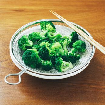 ミニツク | 粗熱が取りやすいシンプルな平ざる