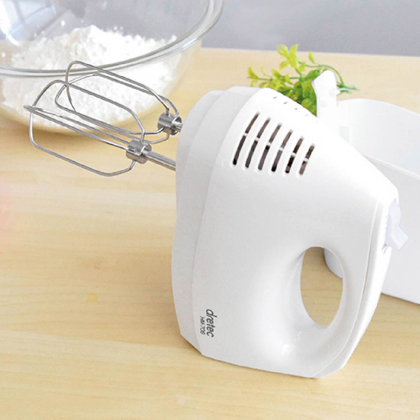 ミニツク|パワーと使いやすさを兼ね備えた 優秀ハンドミキサー