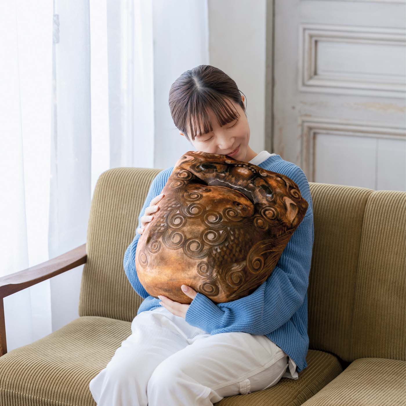ミニツク|眠らない魚も夢心地 ふわもち木魚クッション|お寺にある大きい木魚から着想を得たビッグサイズ！