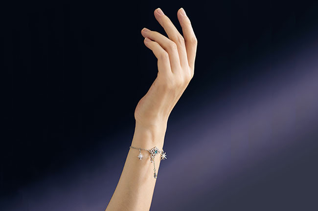 過去の涙を、お守りに変えて。