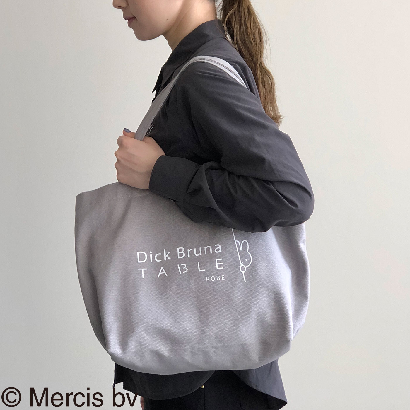 Dick Bruna TABLE ロゴ帆布トートバッグ グレー｜トートバッグ｜バッグ 