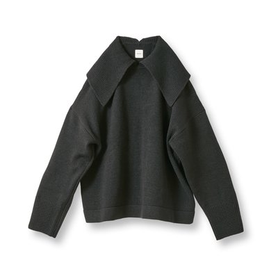  アヴェクモワ ビッグカラーセーター〈黒〉【送料無料】