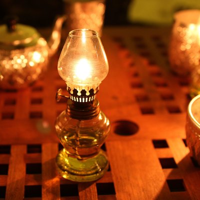 ＜フェリシモ＞ 夜長を楽しむ アンティークな雰囲気のオイルランプ