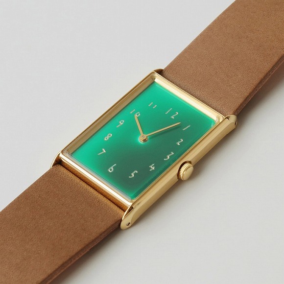 金沢の時計職人が手掛けた 聖なる泉の翠色（すいしょく）に見惚れる腕時計〈ブラウン〉