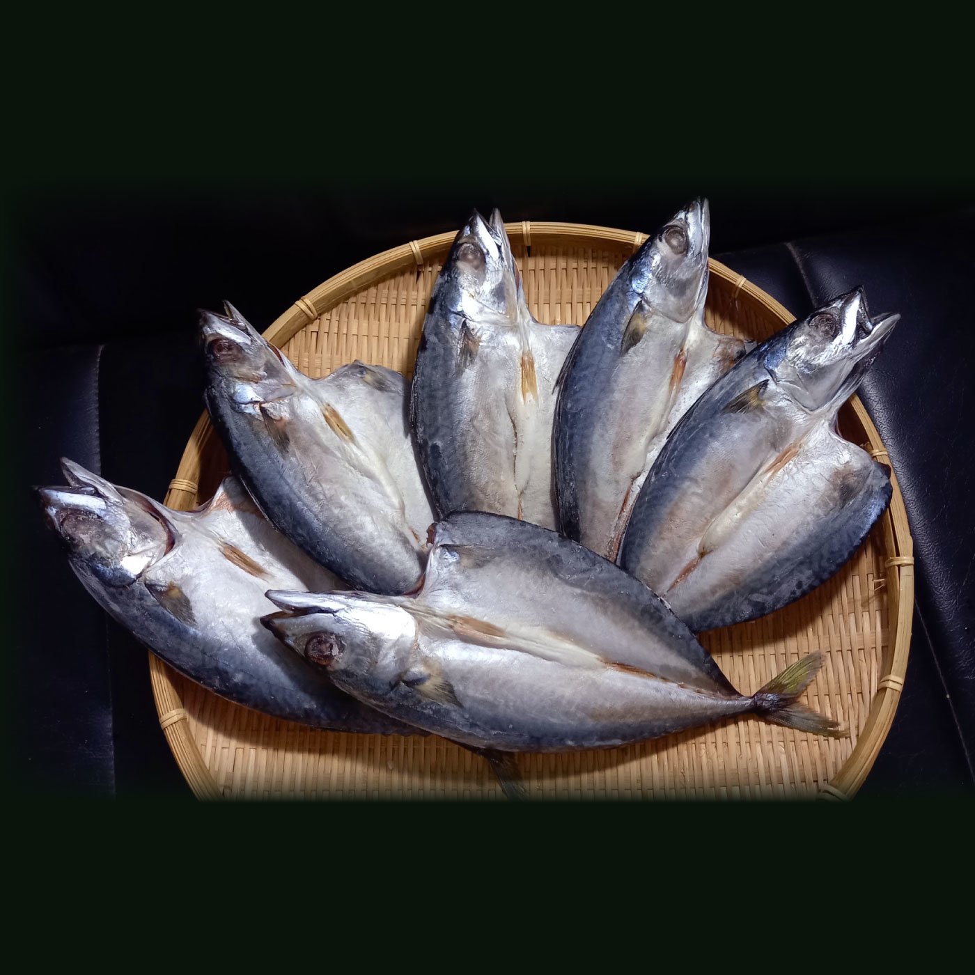 魚義特製の梅塩サバ開き6尾セット