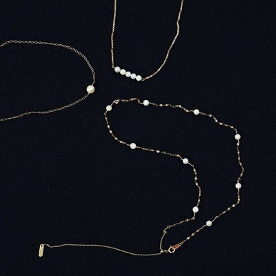 ＜フェリシモ＞ el: ment 工房に眠っていたアコヤバロック真珠の 長さを調節できる22金メッキネックレスの会【送料無料】