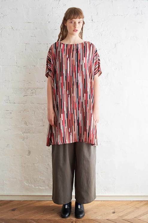 プリントチュニックワンピース ピンク系 ワンピース ワンピース チュニック レディースファッション レディースファッション 洋服の通販 シロップ