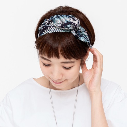 Up De スカーフ気分で顔色華やぐ ずり落ちないワイヤー入りヘアターバンの会 ヘア アクセサリー アクセサリー 時計 ファッション小物 インテリア キッチン収納 生活雑貨の通販 Kraso クラソ Up De スカーフ気分で顔色華やぐ ずり落ちないワイヤー入りヘアターバンの会 ヘア アクセサリー アクセサリー 時計 ファッション小物 インテリア キッチン収納 生活雑貨の通販 Kraso クラソ