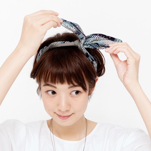 Up De スカーフ気分で顔色華やぐ ずり落ちないワイヤー入りヘアターバンの会 ヘア アクセサリー アクセサリー 時計 ファッション小物 インテリア キッチン収納 生活雑貨の通販 Kraso クラソ Up De スカーフ気分で顔色華やぐ ずり落ちないワイヤー入りヘアターバンの会 ヘア アクセサリー アクセサリー 時計 ファッション小物 インテリア キッチン収納 生活雑貨の通販 Kraso クラソ