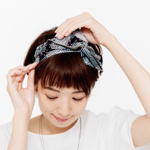 Up De スカーフ気分で顔色華やぐ ずり落ちないワイヤー入りヘアターバンの会 ヘア アクセサリー アクセサリー 時計 ファッション小物 インテリア キッチン収納 生活雑貨の通販 Kraso クラソ Up De スカーフ気分で顔色華やぐ ずり落ちないワイヤー入りヘアターバンの会 ヘア アクセサリー アクセサリー 時計 ファッション小物 インテリア キッチン収納 生活雑貨の通販 Kraso クラソ