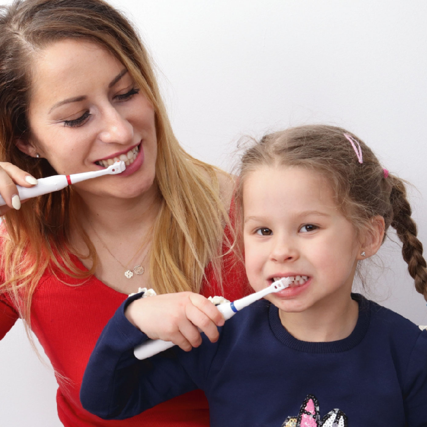 フェリシモパートナーズ｜歯周ケアブラシ　クルンソニック　本体＋リフィール3本（レギュラーサイズ）