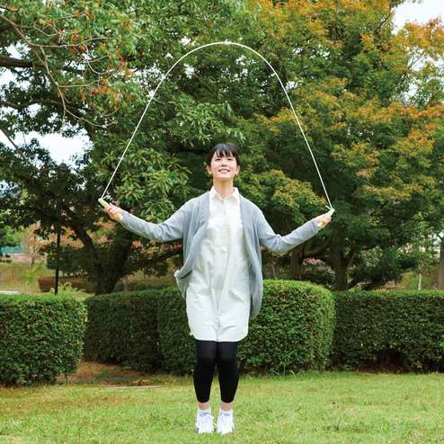 タニタサイズ 消費カロリー付きなわとび カロリージャンプ 健康グッズ 健康グッズ 美容 健康 バイヤーセレクトの通販 フェリシモパートナーズ