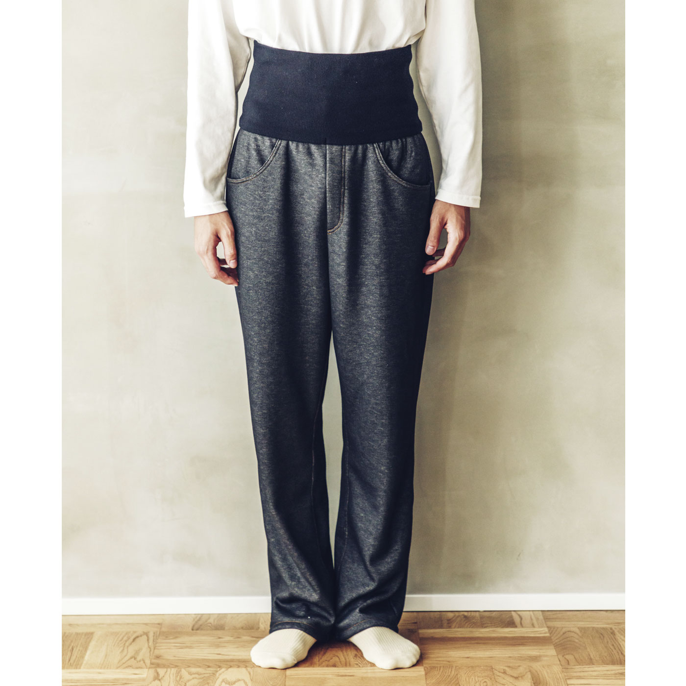 デニムのようでやわらかい腹巻き付き裏ボアパンツの会 パンツ ボトムス レディースファッション ファッション 雑貨の定期便通販 フェリシモコレクション