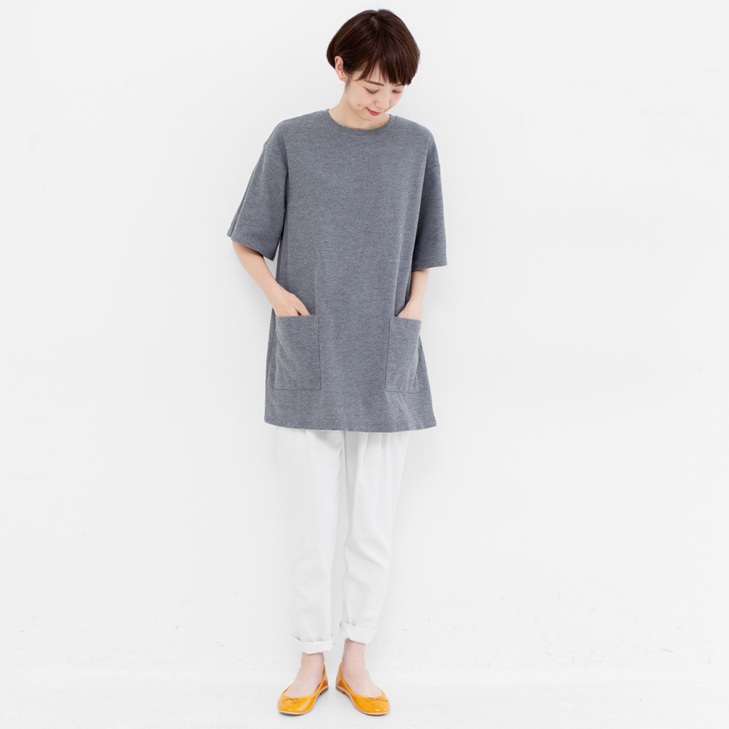 暑くてもらくちん Tシャツワンピースのお出かけコーデ Niau ニアウ