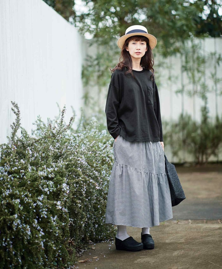 上品にもカジュアルにも チェックスカート 春夏のおすすめコーデ Niau ニアウ 上品にもカジュアルにも チェックスカート 春夏のおすすめコーデ Niau ニアウ