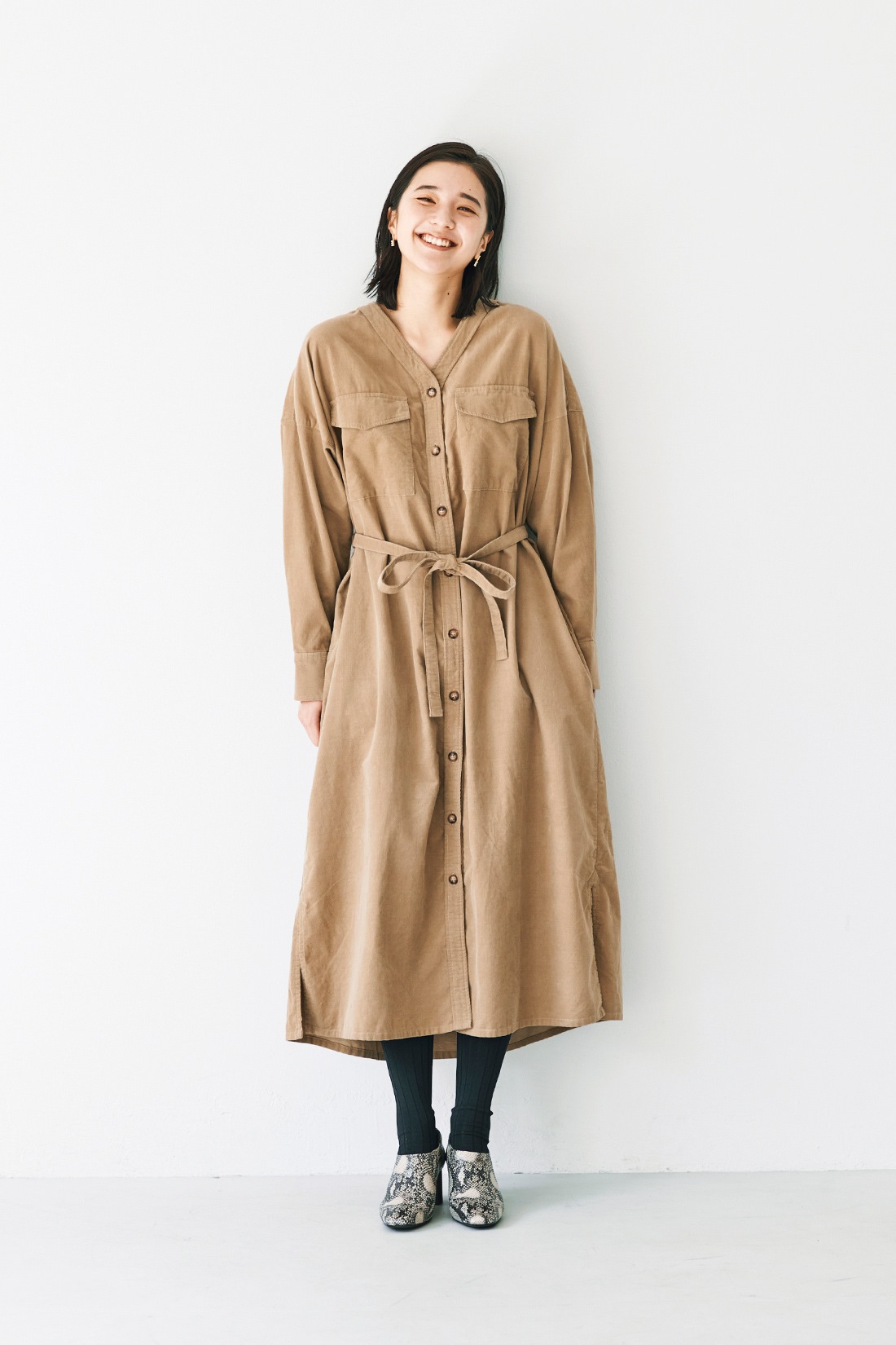 冬のワンピースコーデ17選 種類 カラー別に最旬スタイルをチェック Niau ニアウ