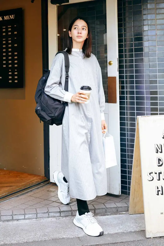 秋冬】ワンピース×パンツの重ね着コーデ。真似したい着こなしは