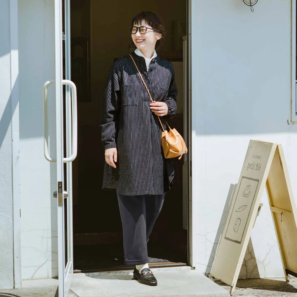 セクシー ストライプ シャツ 長袖 シンプル 大人コーデ 楽天市場】シャツ 長袖 レディース トップス ブラウス
