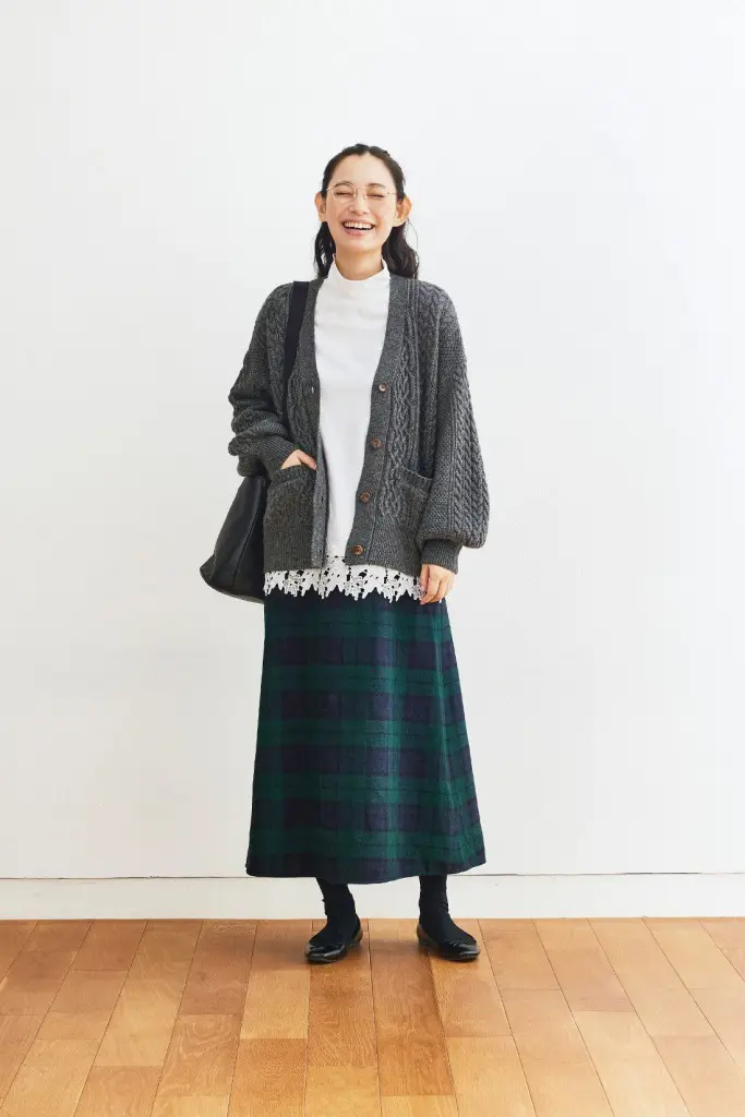 EVEX タートルニット グリーン 40 襟フリンジ オシャレ 上品 着回し EVEX タートルニット グリーン 40 襟フリンジ オシャレ 上品 着