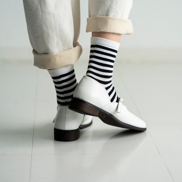 
靴デザイナーの理想で作った　職人本革のレジェルテシューズ〈ホワイト〉
