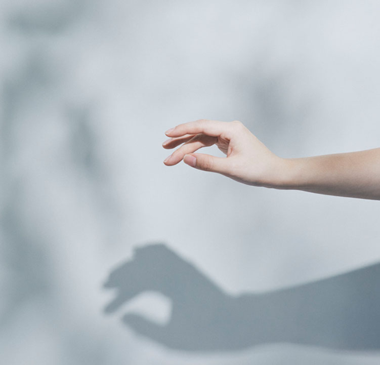 one hand magic