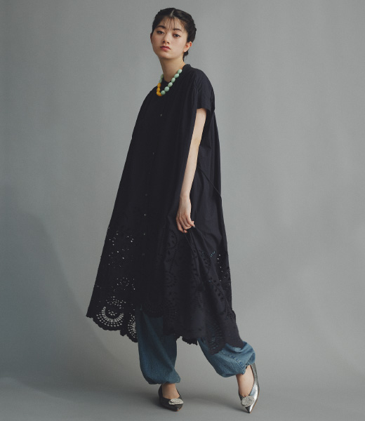 〈MADE IN INDIA COLLECTION〉シフリー刺しゅうワンピース