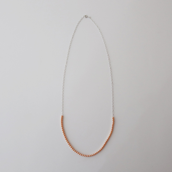 夏こそ、天然色の大人アクセを楽しもう！