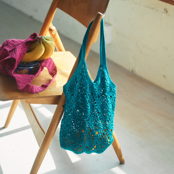 シャリ感が心地よい　わたかみりりりで編むネットバッグ