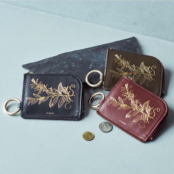 小ぶりで華やか、姫路レザーの本革ミニ財布