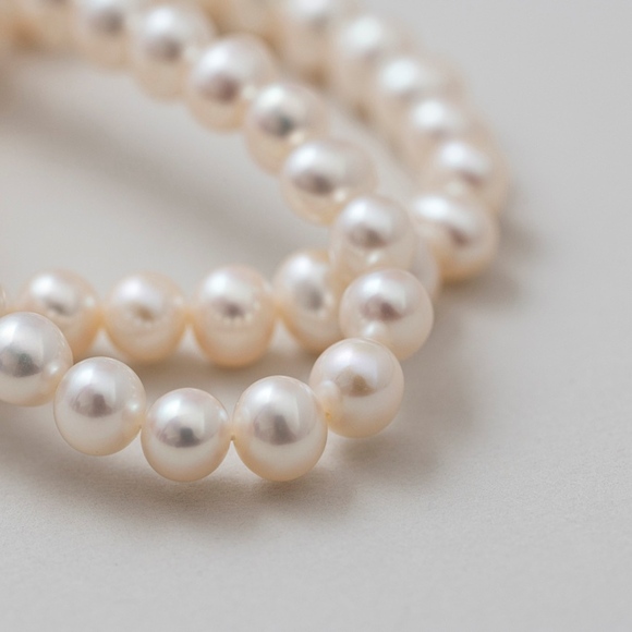 
神戸の老舗真珠メーカーが手掛けた　淡水パールのチェーンネックレス〈シルバー925〉
