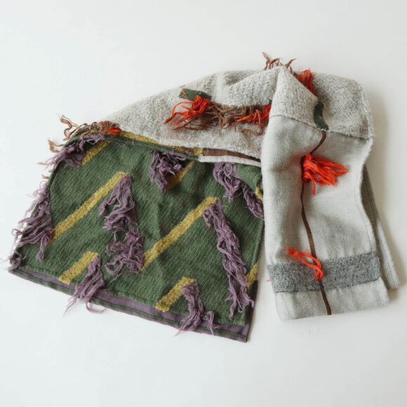 
テキスタイルデザイナーと作った 播州ジャカード織のブークレストール〈景色・カームトーン〉
