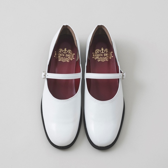 
靴デザイナーの理想で作った　職人本革のレジェルテシューズ〈ホワイト〉
