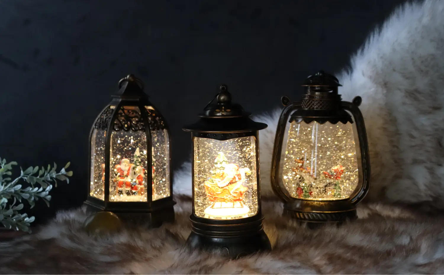 真っ白な陶器のオブジェ