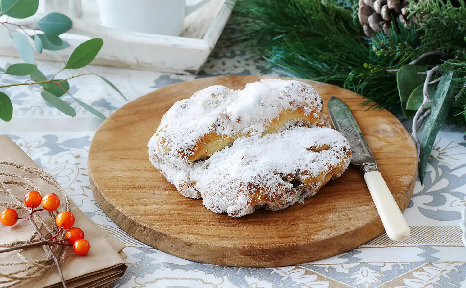 フルーツたっぷりシュトレン