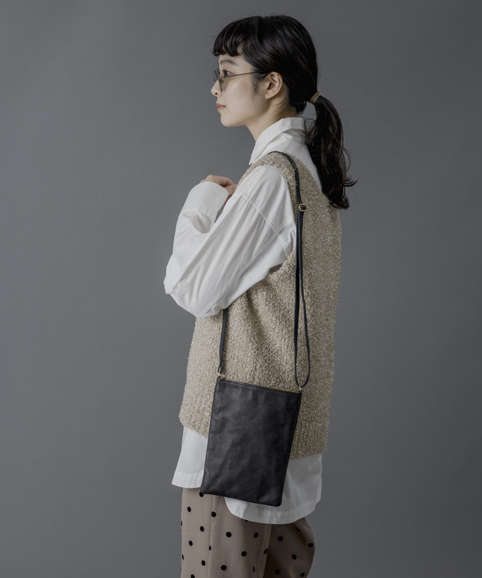 
アーティストと作った　職人本革仕上げのジョイントリーバッグ
