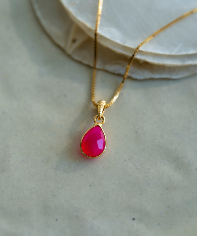 
天然石ネックレスのお守り
