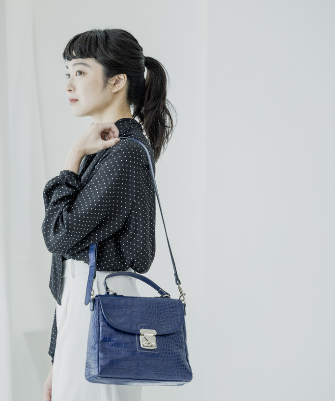 
目を奪われる　魅惑のクロコダイル。
